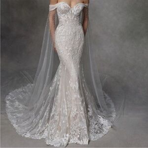 WEDDING BUNDLE Badgley Mischka Wedding Dress, Enzoani Overskirt & Cathedral Veil